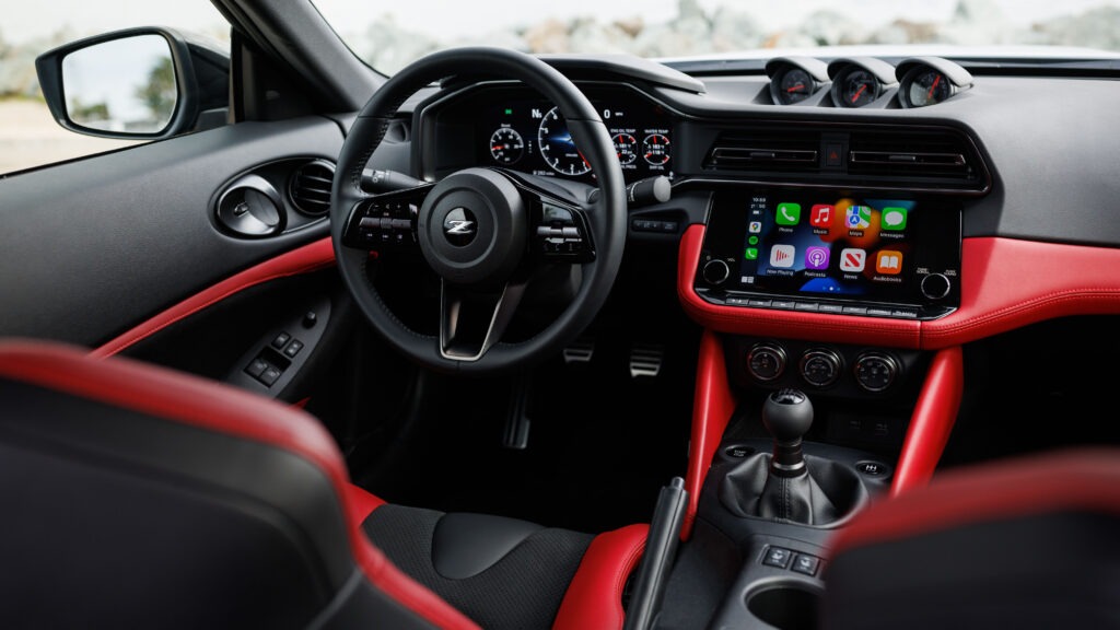 Nissan Z Nismo kézi váltó