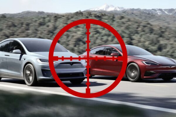 Tesla Model S és Model X leállítása