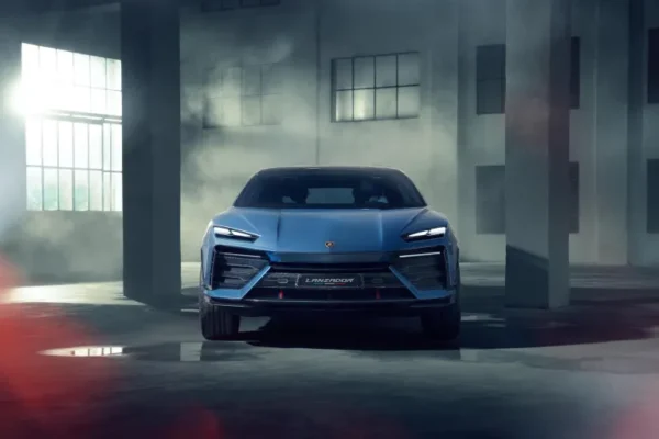 Lamborghini PHEV