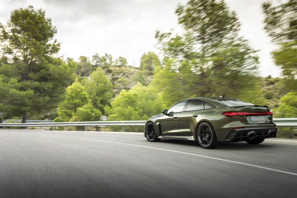 Audi RS5 plug-in hibrid